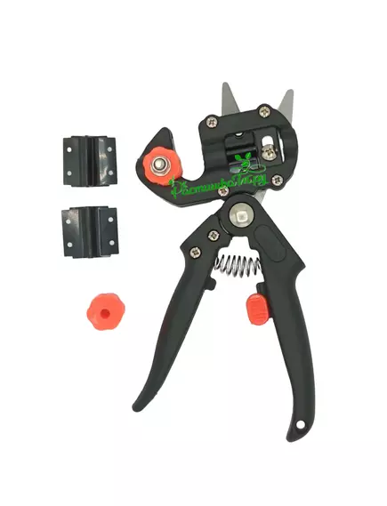 Секатор прививочный UN-8201 UNITRAUM с 2-мя дополнительными лезвиями и валиком в блистере